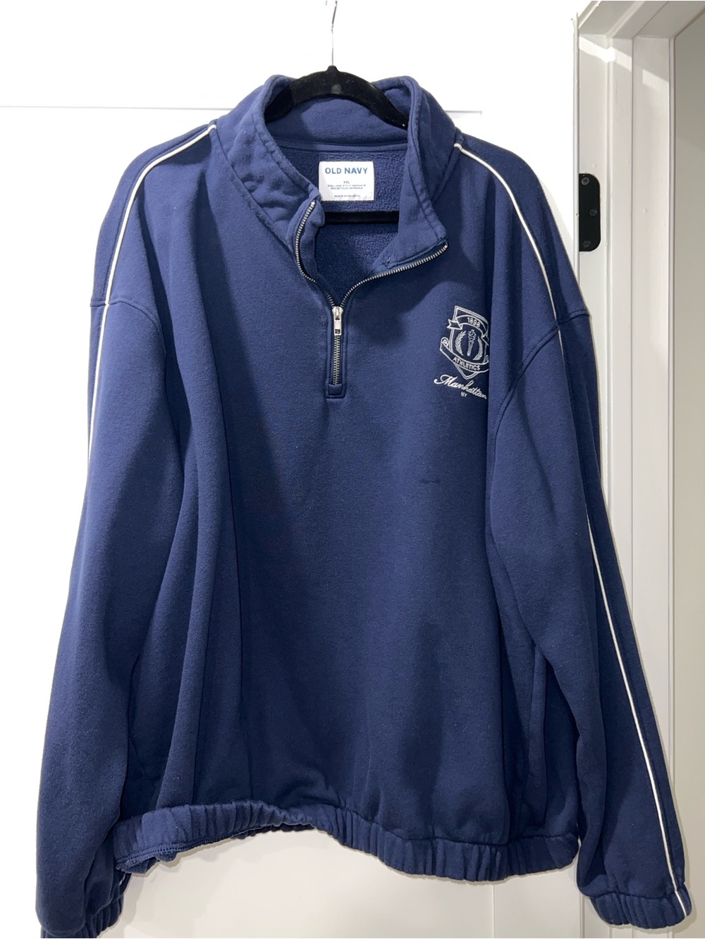 Old Navy Men's Navy Blue Quarter-Zip Pullover with Crest